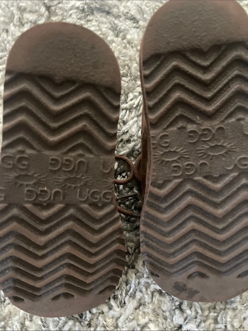 UGG Kids Brown Suede Shearling Lace-Up Boots